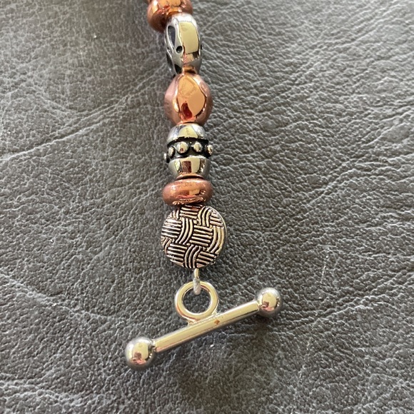 Tricolor stretch bracelet. NWOT - Picture 4 of 5